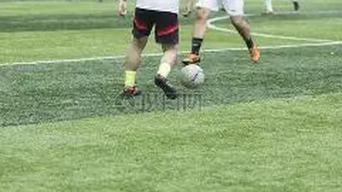 “中国泳坛，翘首以待你们的英勇担当”